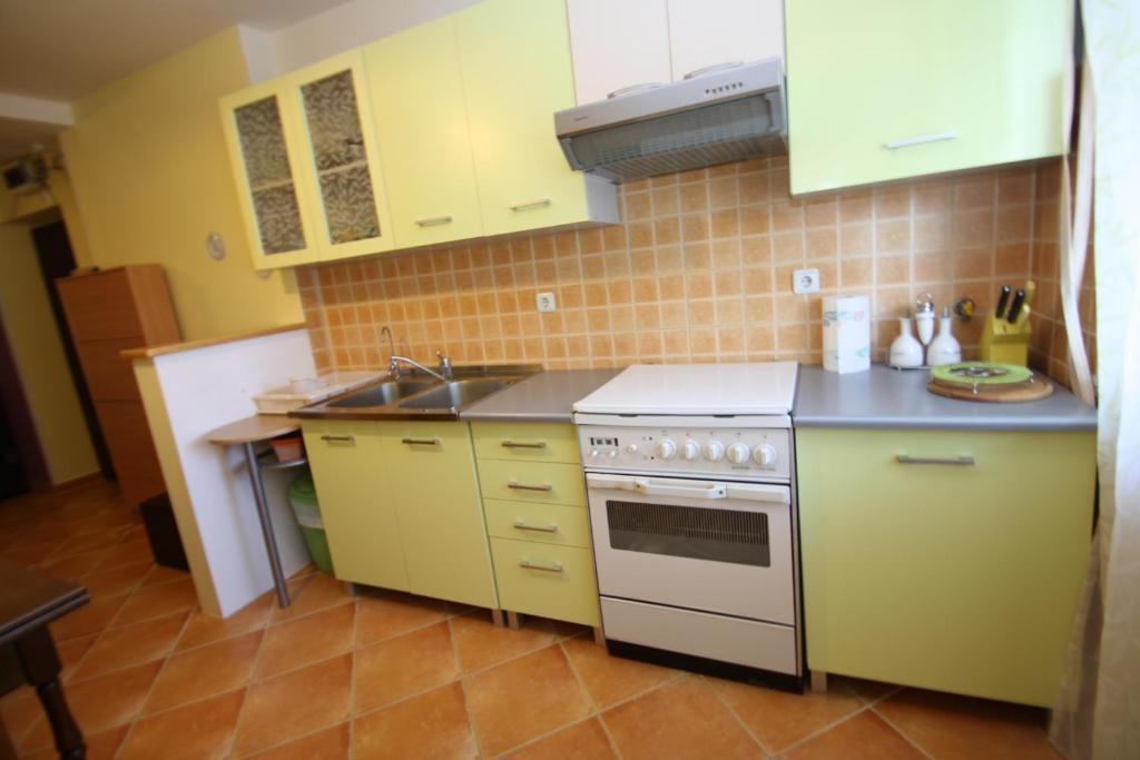 Apartments Tena With Private Parking PUY Rom bilde