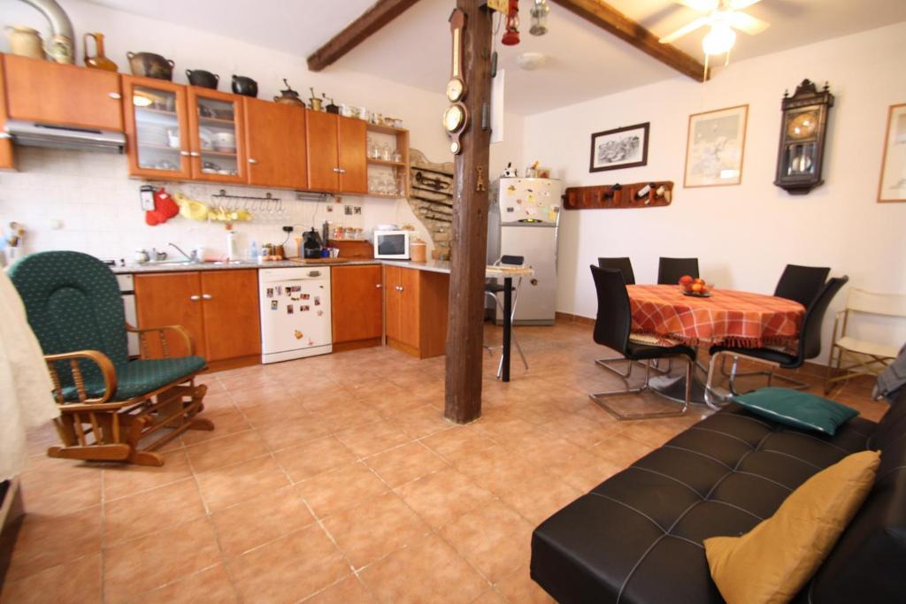 Apartments Tena With Private Parking PUY Rom bilde